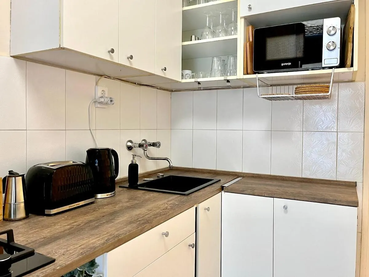 Apartment With Free Parking Будапешт
